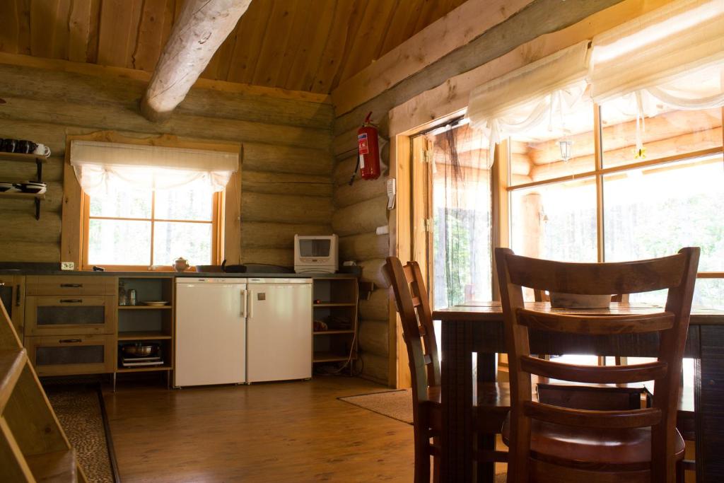 Kadaka-Hansu Holiday House room 4